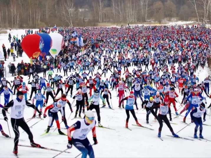 Более 10 тыс человек вышли на старт «Лыжни России‑2023» в Подмосковье | Клин - последние новости Без рубрики 